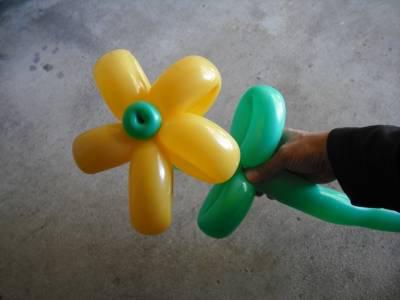 kvety z balónov, ako to urobiť
