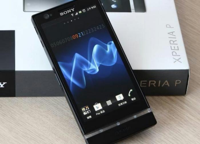 Sony Xperia P smartphone: stručný prehľad o modeli